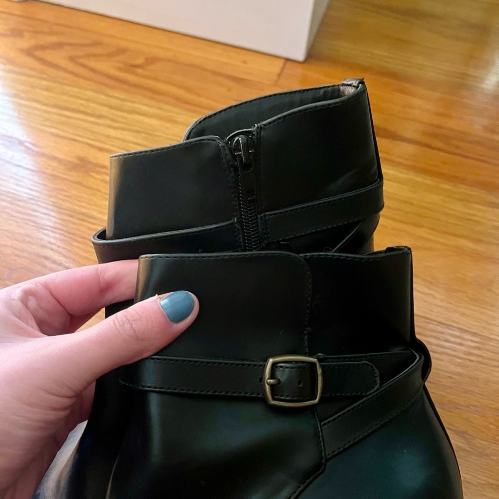 Classic Black Ankle Booties with Side Zip & Buckle Women’s Size 10 - Picture 4 of 6